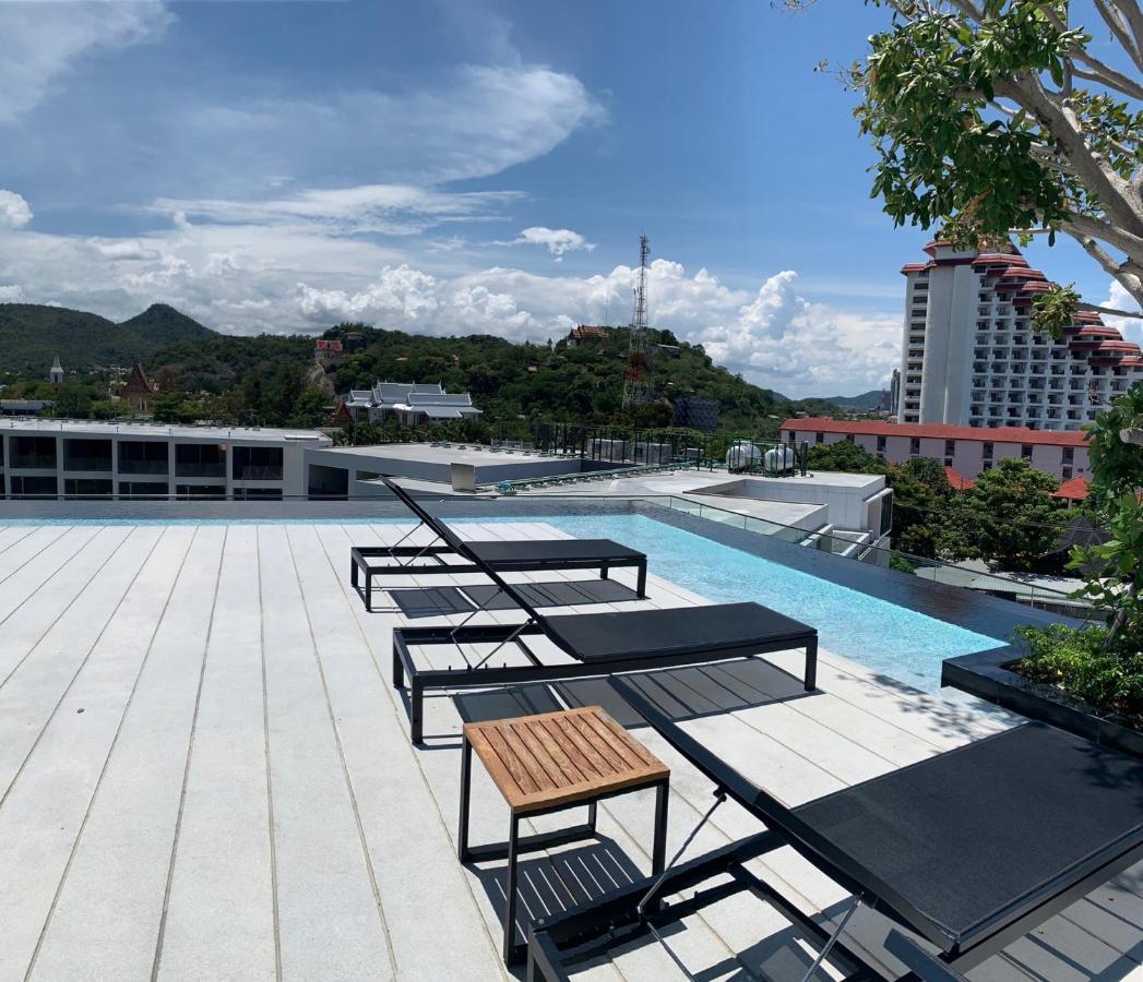 Hotel Verso Hua Hin - A Veranda Collection